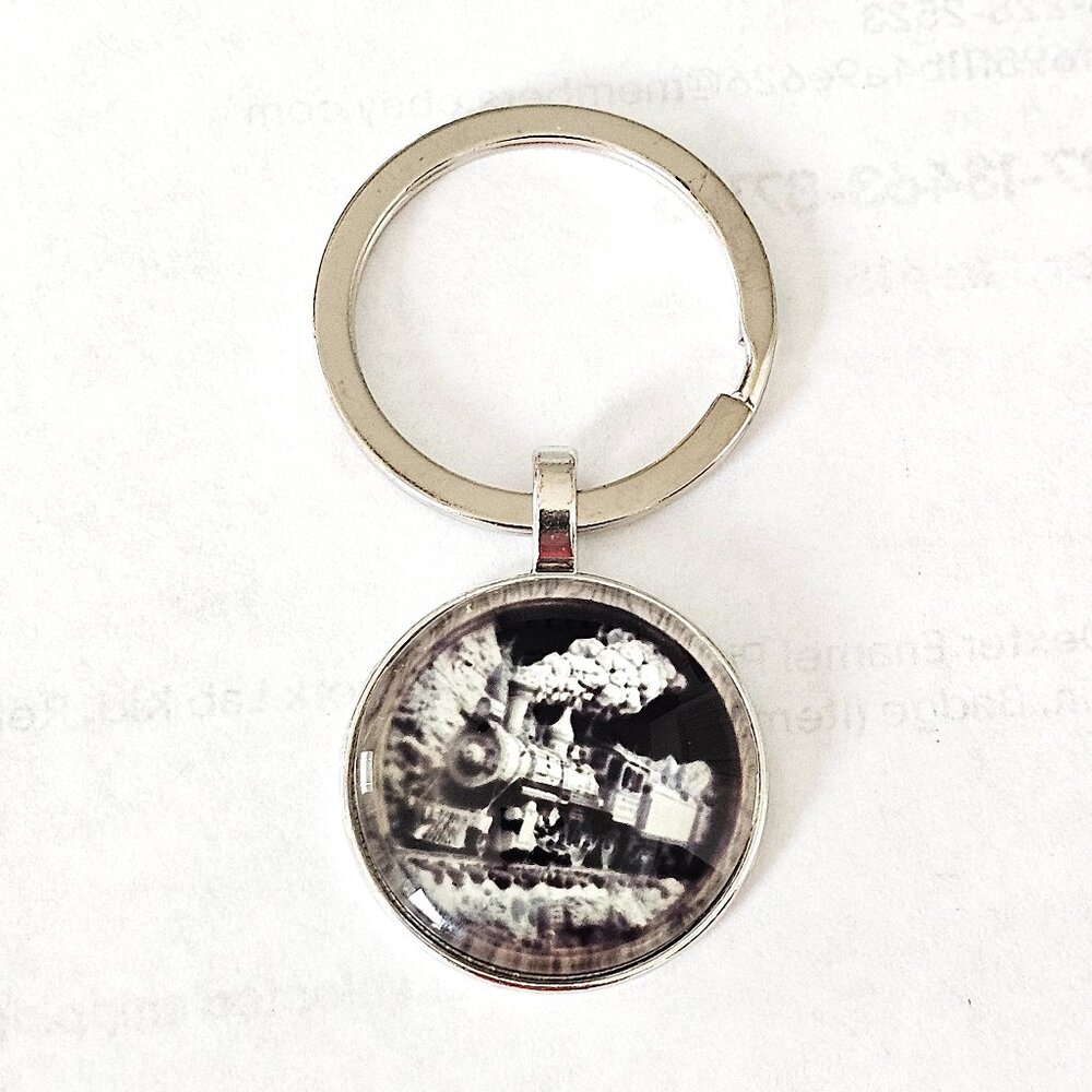 Vintage Steam Train Keychain Glass Dome Railway Engine Locomotive Key Ring Gift